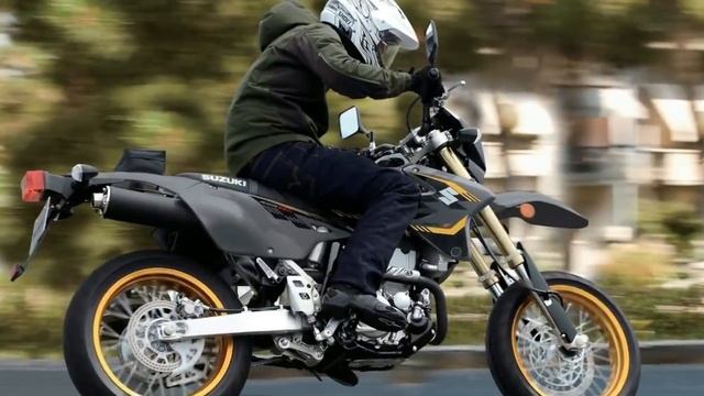 Otto Bike l 2018 Suzuki DR Z 400 SM - 2018 Toronto Motorcycle Show смотреть онлайн