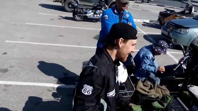Саня четодел и его черный мотоцикл Урал с коляской. смотреть онлайн
