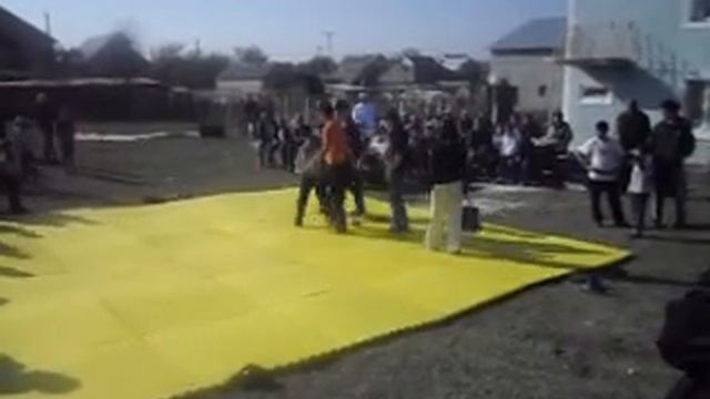 показательное выступление каменка-дачи.AVI смотреть онлайн