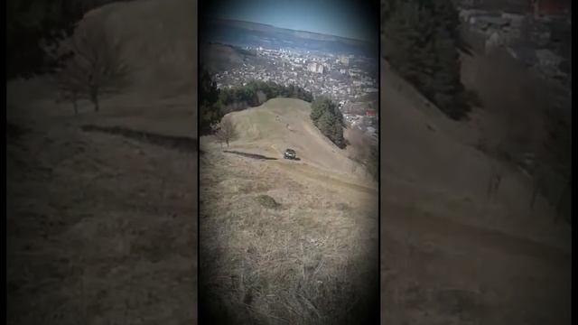 Ленд крузер 80 в гору смотреть онлайн