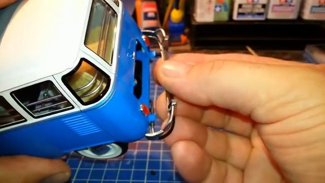 Montage - Wolksvagen T1 Samba Bus - Revell 1/24ème - Final смотреть онлайн