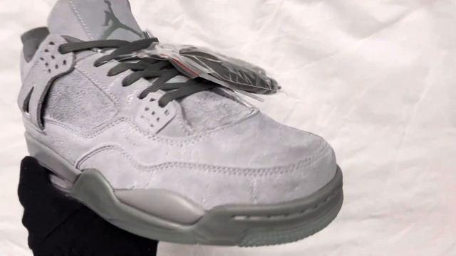Обзор | Кроссовки Nike Air Jordan 4 Retro Kaws Grey зимние смотреть онлайн