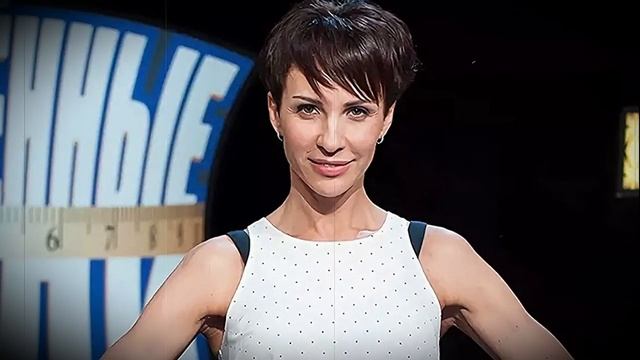 Мужики штабелями ложатся! Как выглядит взрослая дочь Владимира Турчинского и чем она занимается? смотреть онлайн