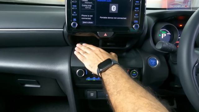 Toyota Yaris Cross Hybrid 2021 | First Look Review | PakWheels