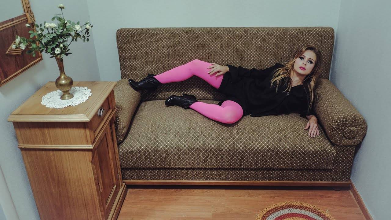 ФОТОГРАФЫ СЛИШКОМ УЗКИЕ смотреть онлайн