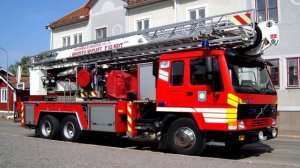 ЗВУК ПОЖАРНОЙ СИРЕНЫ !!! 30 минут улетного веселья !!! ПОЖАРНАЯ МАШИНА !!!