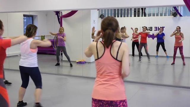 ZUMBA® FITNESS | СТУДИЯ ТАНЦЕВ "THE BAT" | ЛИЦЕНЗИРОВАННЫЙ ИНСТРУКТОР ЕГОРОВА СВЕТЛАНА смотреть онлайн