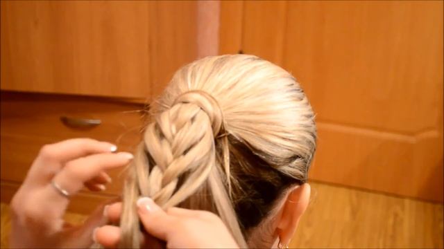 Прическа на каждый день КОСА ПЛЕТЕНКА Hairstyle everyday for long hair смотреть онлайн