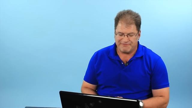 How to Get a Full Screen Display While Connecting a Laptop to HDTV : Computers & Tech Tips смотреть онлайн