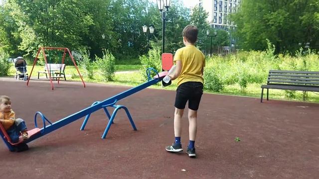 БУТЫЛКА ВОДЫ ЧЕЛЛЕНДЖ _ Water Bottle Flip Challenge смотреть онлайн