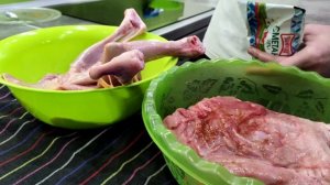 Как приготовить козлятину . Молочный козлёнок рецепт.Запеченая козья ножка .