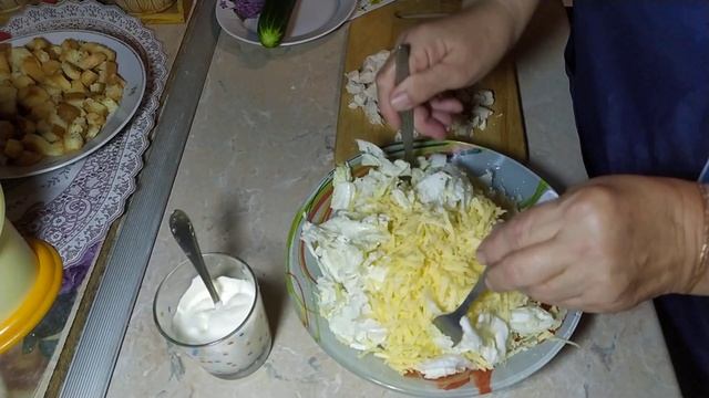 Салат"Обжорка" с курочкой. Простой и оригинальный рецепт на праздничный стол! смотреть онлайн