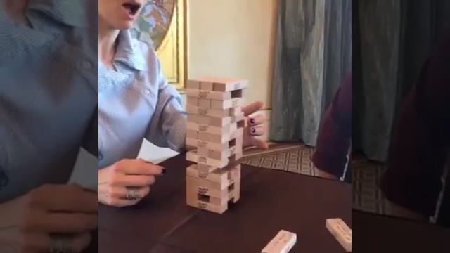Benedict Cumberbatch & Tilda Swinton || Jenga & Interview смотреть онлайн
