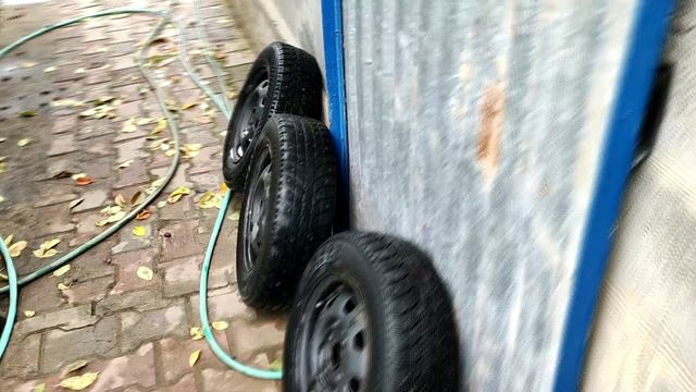 Купил зимние колеса r13, на автомобиль Хундай Акцент, вместе с колпаками! Подготовил на продажу. смотреть онлайн