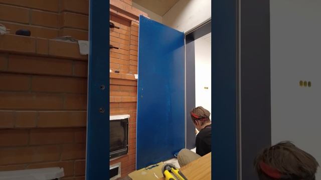 Покраска скрытой двери. #ремонт #строительство #архитектура смотреть онлайн