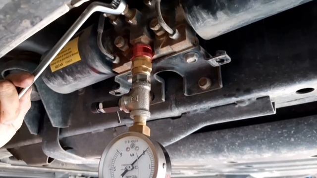 NISSAN  PATROL Y62 HYDRAULIC SUSPENSION PRESSURE CHECK  HOW TO CHECK HBMC PRESSURE IN SYSTEM