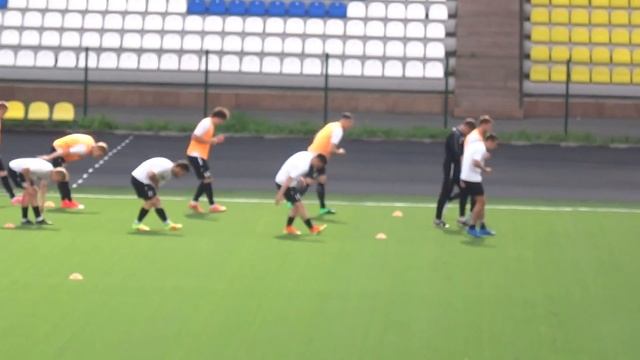 Разминка перед игрой ФК «Тюмень» - «Балтика» (Калининград) смотреть онлайн