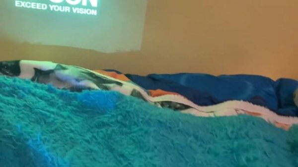 Epson Powerlite S5 LCD Projector Review - Cheapest and Best Cinema Projector