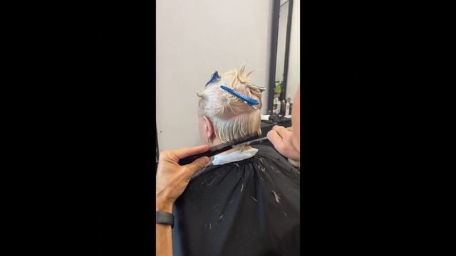 Как подстричь боб каре #haircut #bobcuts #hairstyle #colorhair #hair #короткаястрижка #blonde смотреть онлайн