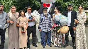 Руслан Путюк встречает  внука2