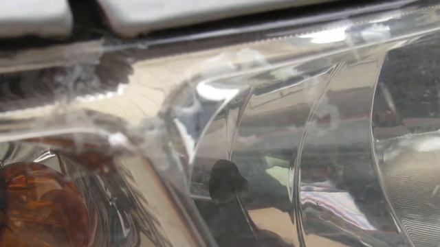 Спасаем фары оптику. Облазит лак. смотреть онлайн