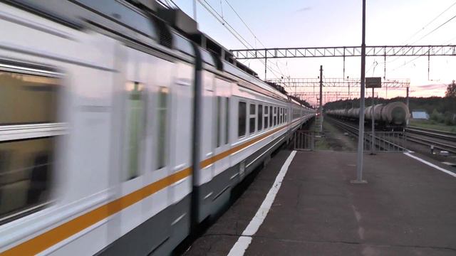 Электропоезд ЭД4М-0460 ЦППК станция Петелино смотреть онлайн