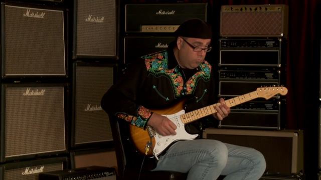 Fender American Vintage "Thin Skin" 1954 Stratocaster • SN: SE11319 смотреть онлайн