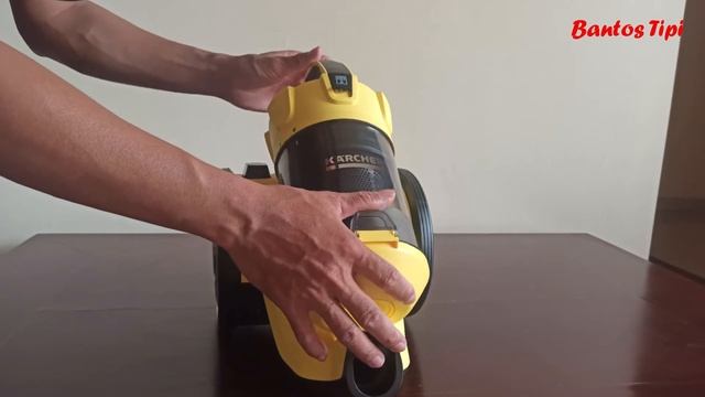 Unboxing dan Review Mesin Vacuum Cleaner Karcher VC 3 ERP смотреть онлайн