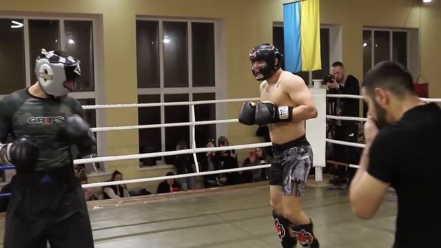 Открытый ринг "Sikario", бой Станислава Прыткова и Владислава Кожурина смотреть онлайн