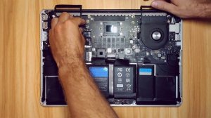 Macbool Pro A1398 Замена термо-пасты |