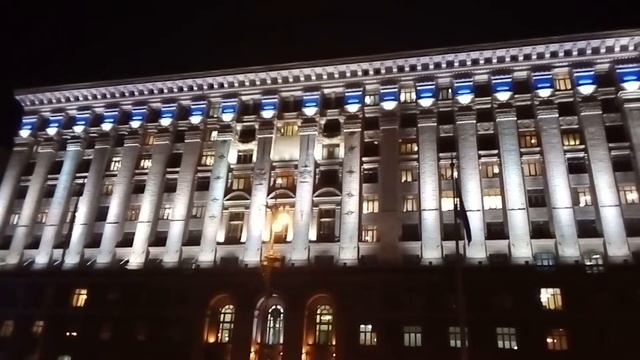 Прогулка по вечернему Крещатику под лёгкую расслабляющую музыку. Прогулки по Киеву. смотреть онлайн