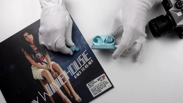 Bang & Olufsen Beoplay E8 Sport. Премиальные наушники для спорта смотреть онлайн