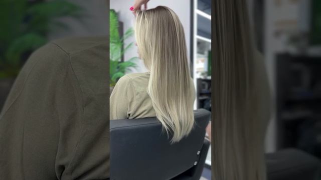 За каждой мнимой небрежностью стоит колоссальная работа? #блондинка #airtouch #balayage #парикмахер смотреть онлайн