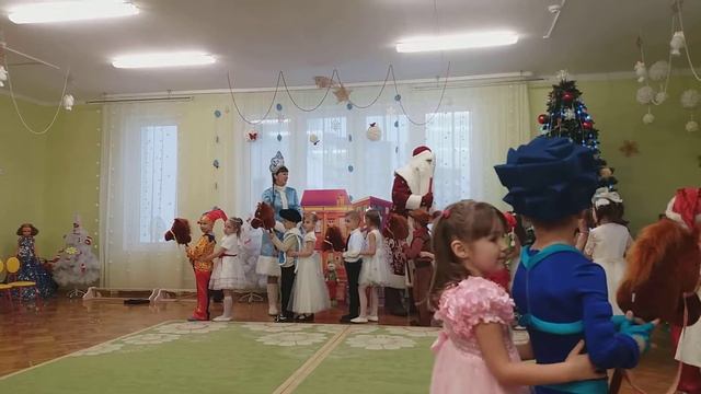 Танец пони смотреть онлайн