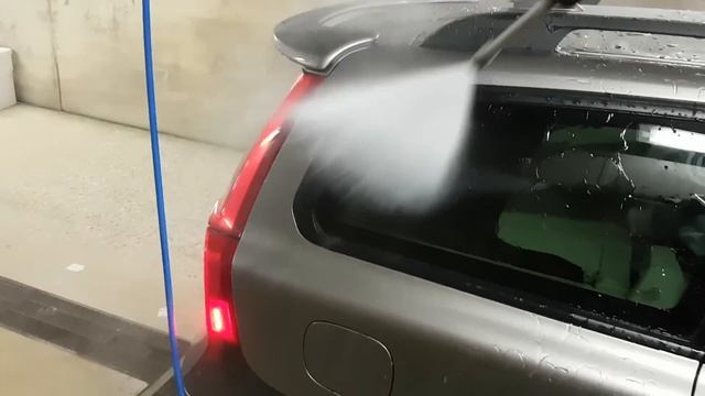 Быстрая мойка Volvo XC70 за 2$ смотреть онлайн