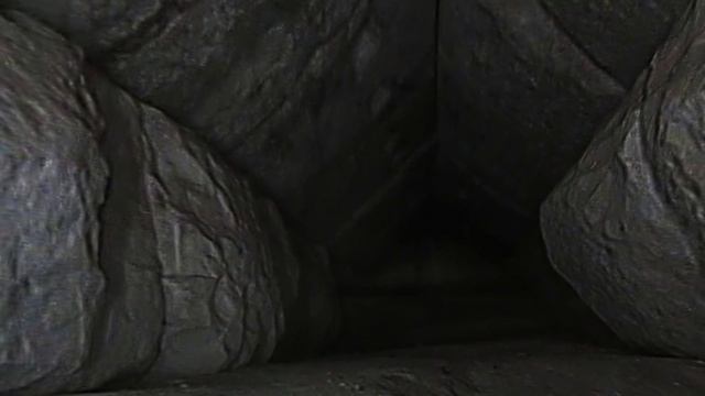 Камера засняла скрытый коридор в пирамиде Хеопса смотреть онлайн