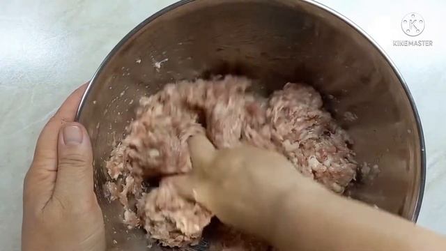 Ароматные, сочные и очень нежные котлеты в духовке. смотреть онлайн