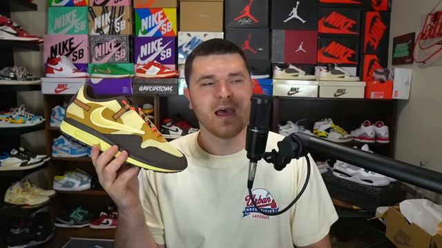 Travis Scott Air Max Baroque Brown Unboxing and On Feet смотреть онлайн
