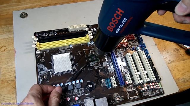 Décapeur thermique Bosch GHG 630 DCE Déballage et Test смотреть онлайн