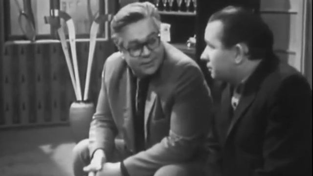 конфликт поколений - голод и пенсия - у каждого поколения своё испытание (День за днём 1971) смотреть онлайн