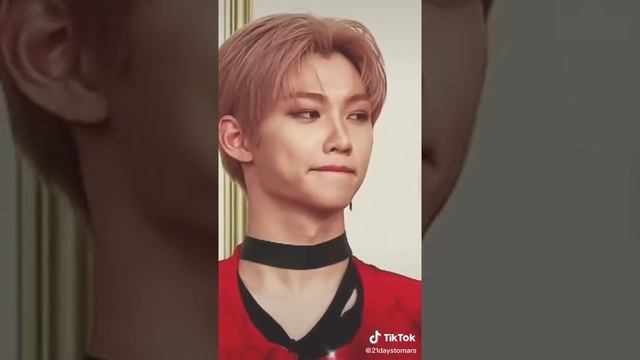 Самый удивительный голос у Феликса из Stray Kids ? [ часть 1] смотреть онлайн