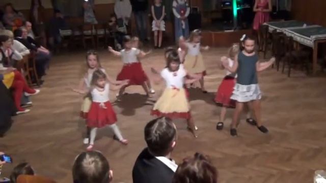 paptero Zámrsk 01 děti mazurka смотреть онлайн