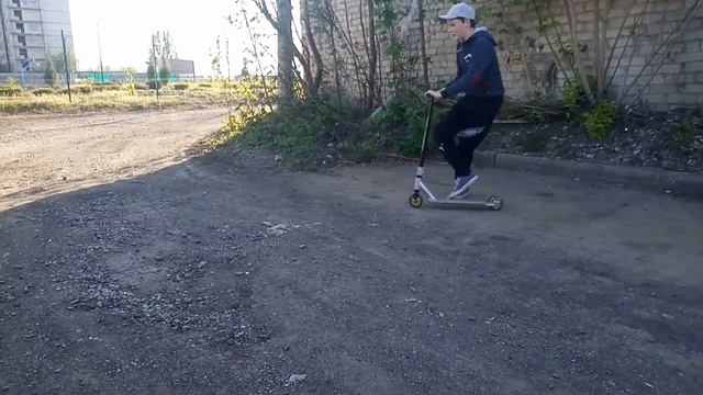 С ЧЕГО НАЧИНАЛ | ПРЫГНУЛ ТРИ СТУПЫ