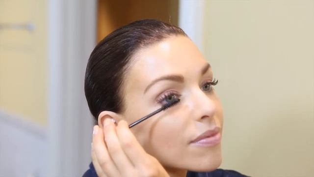 Использование туши для объема RevitaLash Volumizing Mascara смотреть онлайн