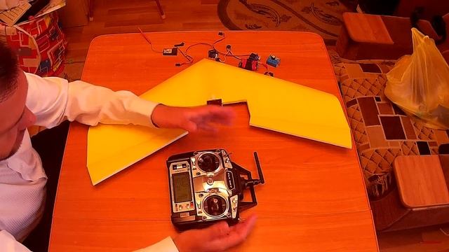 Изготовление радиоуправляемого летающего крыла Pyth700 из потолочной плитки. Часть 7. смотреть онлайн
