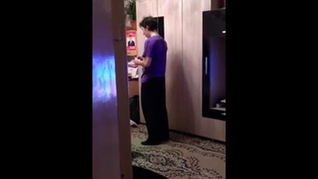 Почему едет он а не я...Хочу в Египет