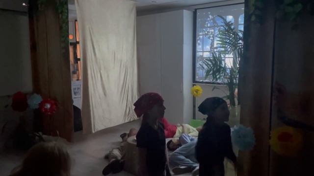 Постановка театра на английском языке "The Bremen Town Musicians" смотреть онлайн