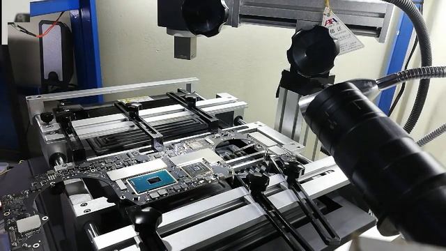 Reparación Macbook Pro 15 Touch Bar 2016 Daño en chip PCH смотреть онлайн
