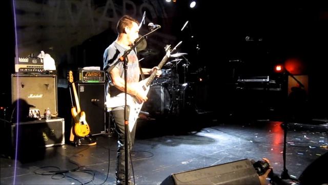 Mike McCready - The Star Spangled Banner @ The Showbox Seattle, WA, May 23, 2012 смотреть онлайн