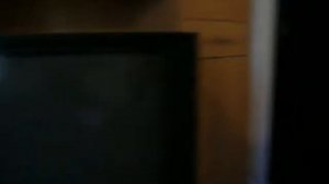 Просмотр телевидения через один кабель со спутниковой антенны на двух телевизорах.